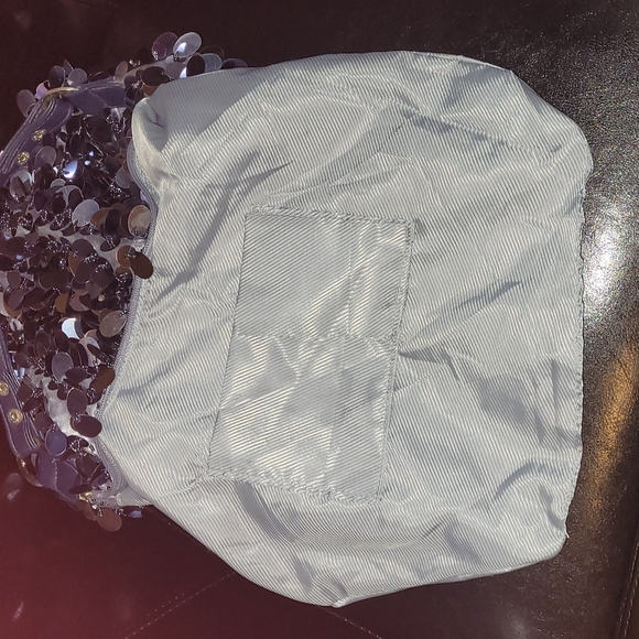 ❤HP❤️NWOT Pewter Disc Bling Handbag❤ - Picture 9 of 10